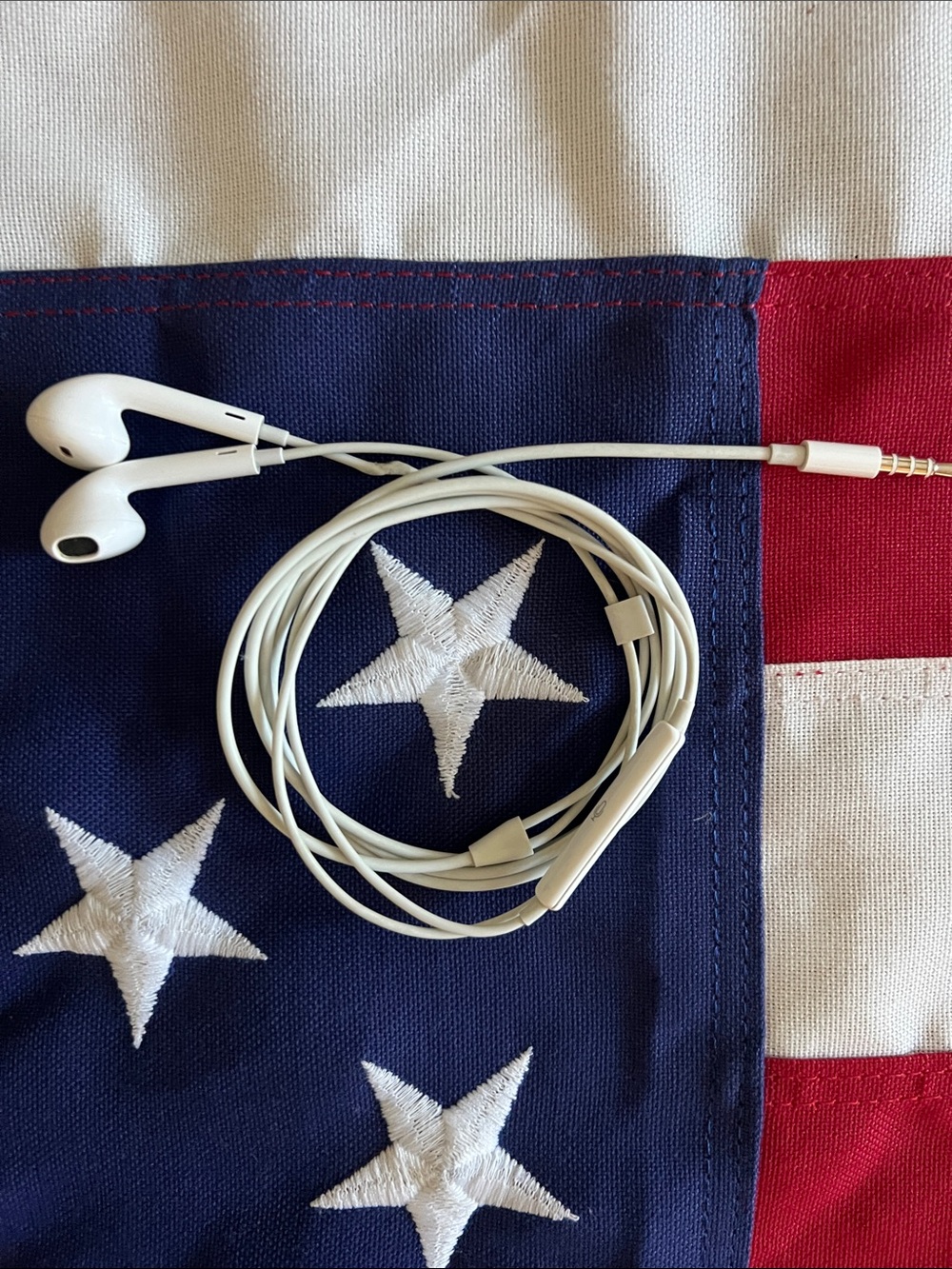 Apple EarPods Headphones